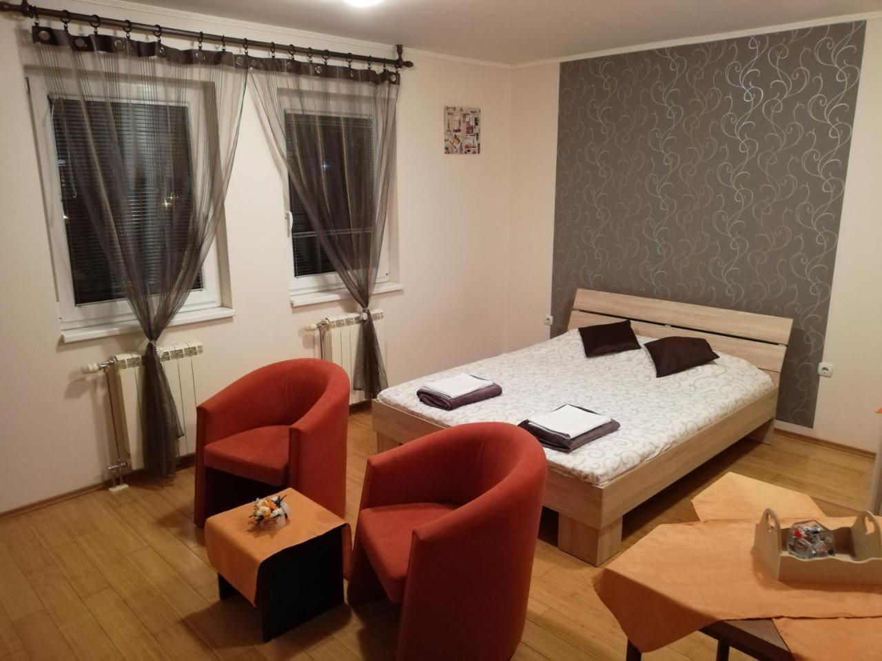 Apartman Ivana Apartment ซูโบติกา ภายนอก รูปภาพ